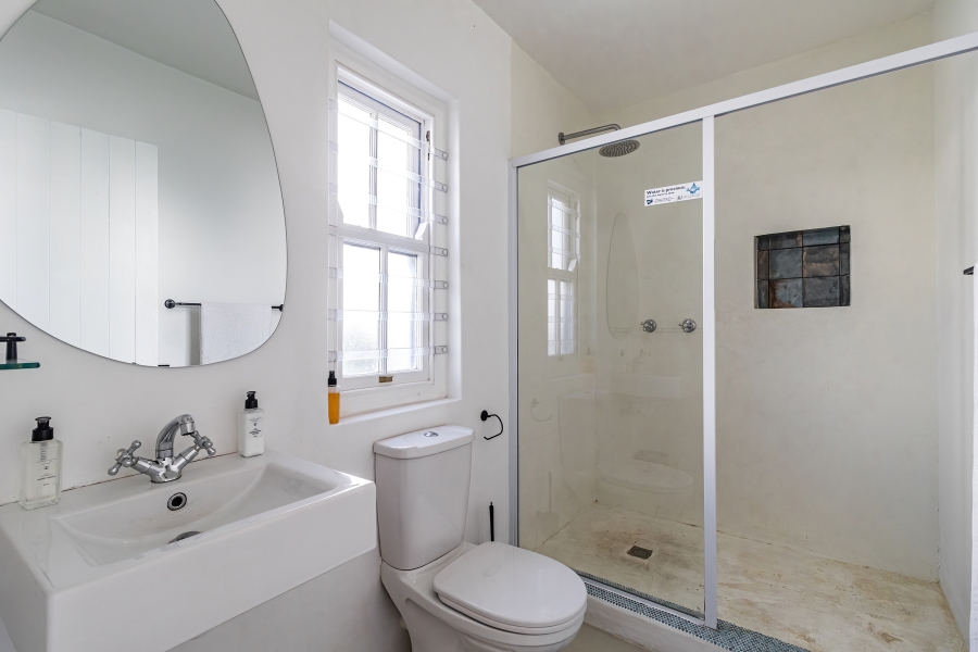 5 Bedroom Property for Sale in Bekbaai Western Cape